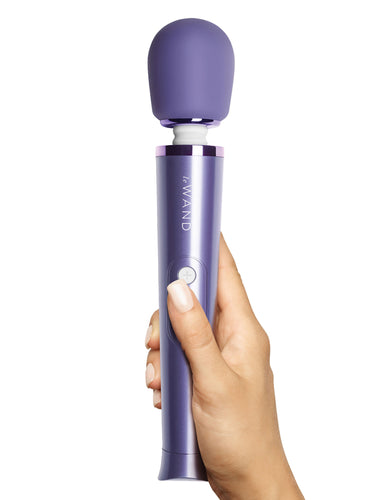 Le Wand Petite Rechargeable Body Massager Violet