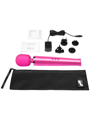 Le Wand Rechargeable Body Massager Magenta