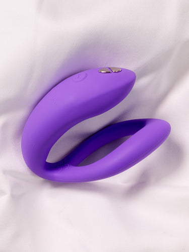 Vibrator din Silicon pentru Cupluri cu APP We-Vibe Sync O