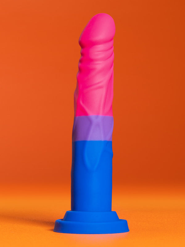 Blush Avant P8 Pride Love Dildo 19 cm